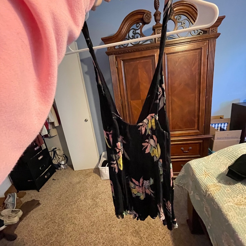 Romper - Picture 2 of 2